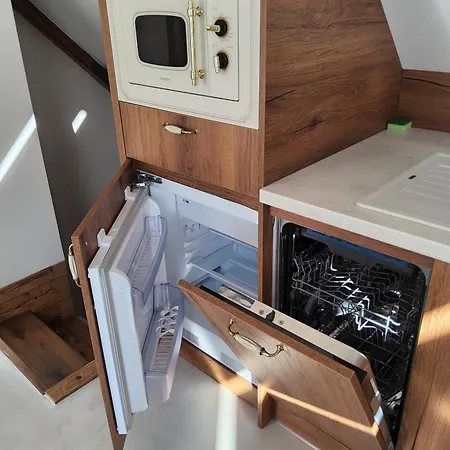 V Podkrovi Lägenhet *