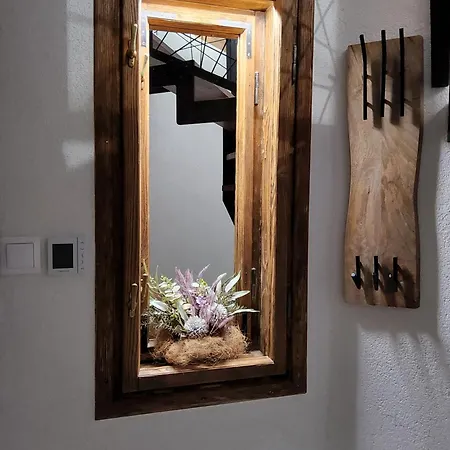 V Podkrovi 公寓 克雷姆尼察